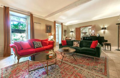 Historic property for sale Uzès, Occitania, Image 9/34