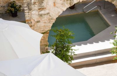 Historic property for sale Uzès, Occitania, Image 27/34