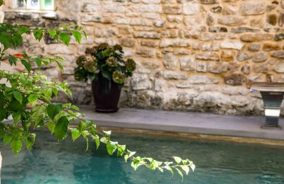 Historic property for sale Uzès, Occitania, Image 18/34