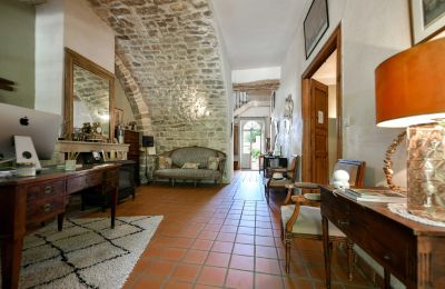 Historic property for sale Uzès, Occitania, Image 2/34