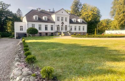 Manor House for sale Role, Pomerania, Access