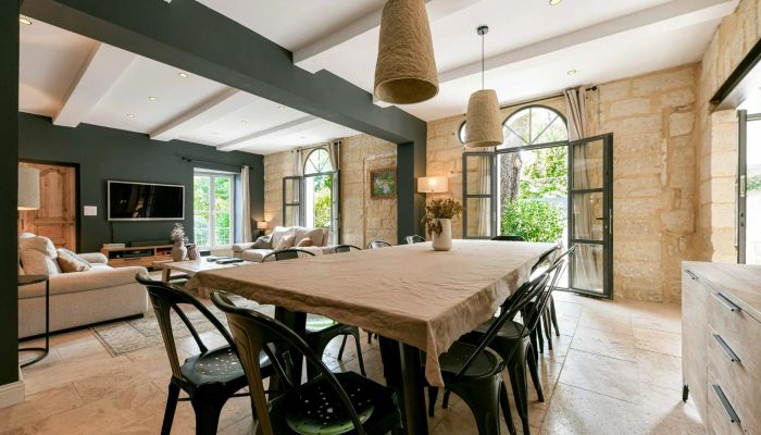  Uzès 3