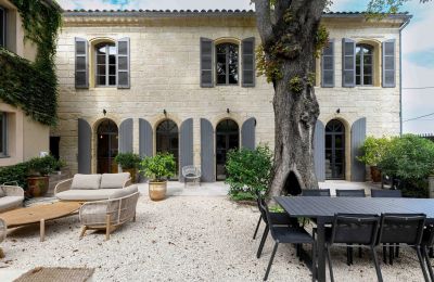 Historic property for sale Uzès, Occitania, Image 2/24