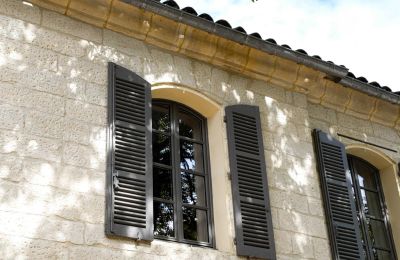 Historic property for sale Uzès, Occitania, Image 9/24
