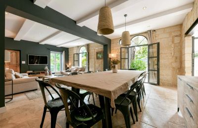 Historic property for sale Uzès, Occitania, Image 3/24