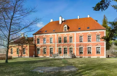 Manor in Leźno near Gdańsk available for lease, Image 1