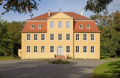 Castle for sale Groitzsch, Saxony, Front view