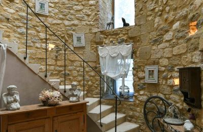 Historic property for sale Goudargues, Occitania, Image 12/21