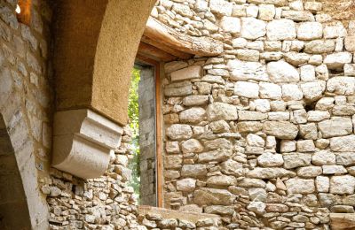 Historic property for sale Goudargues, Occitania, Image 9/21