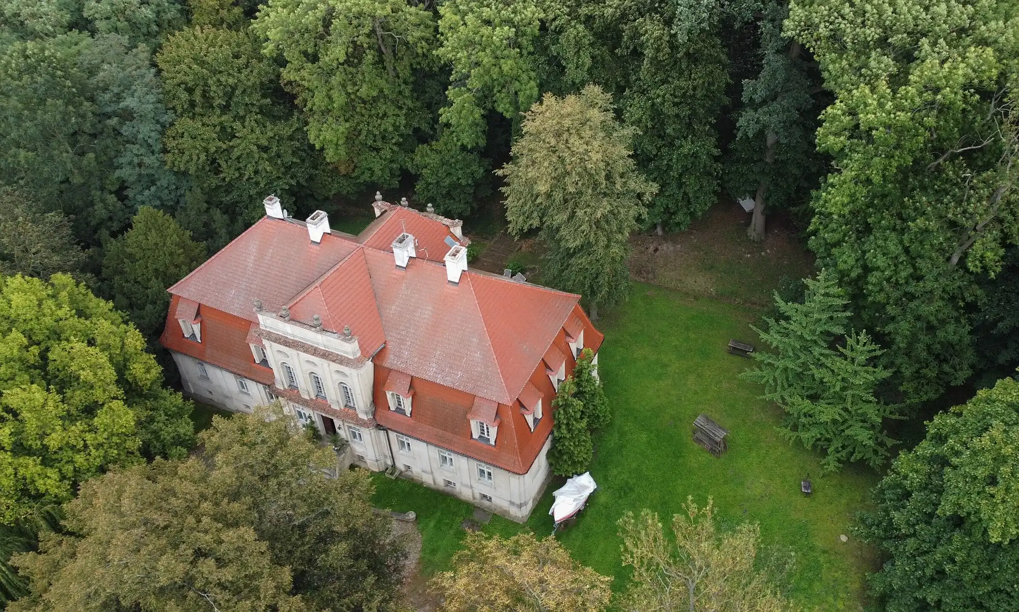 Photos Country estate with manor, outbuildings and park