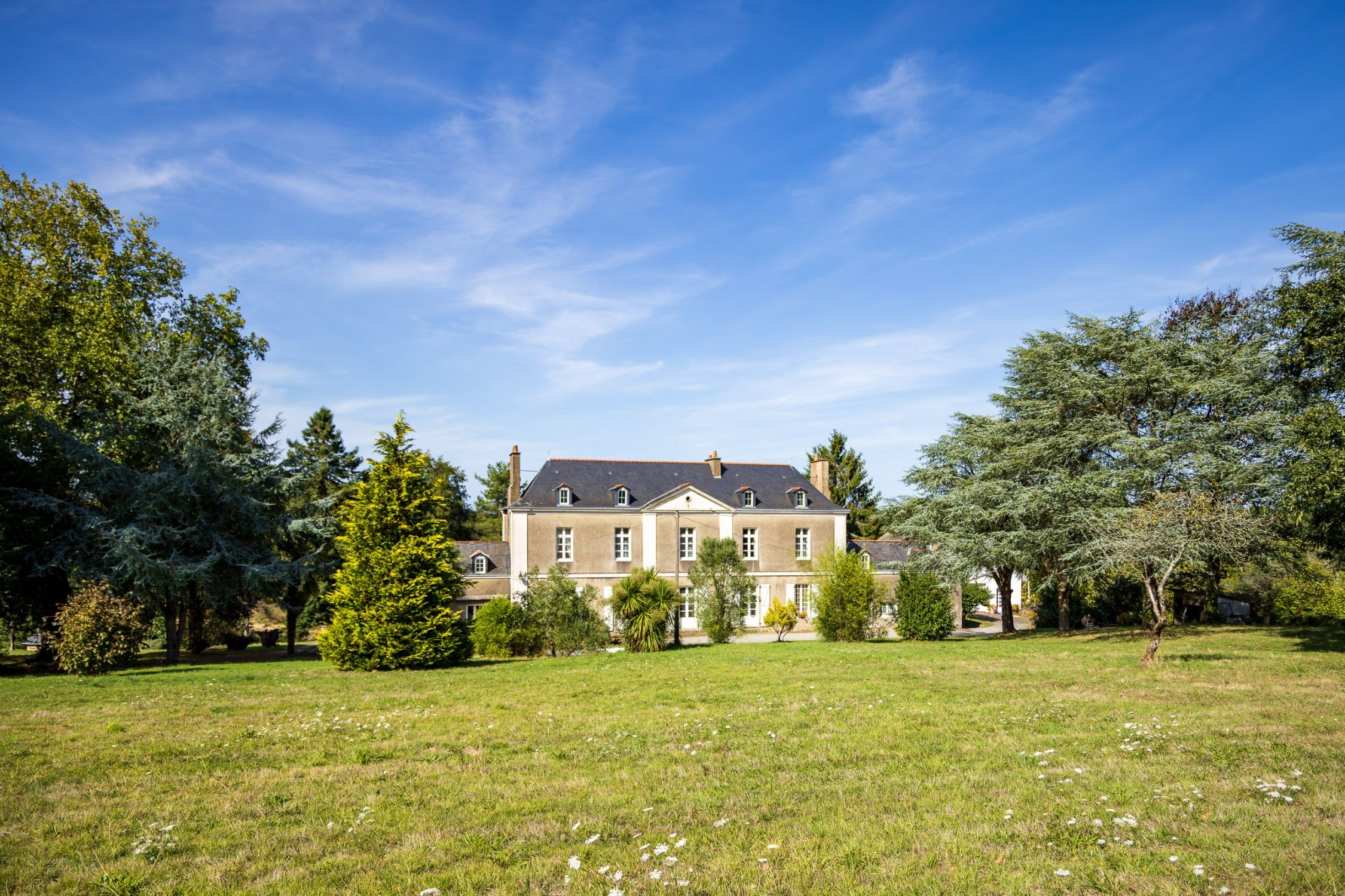 Photos Folie Nantaise – 18th-Century Country House near Nantes