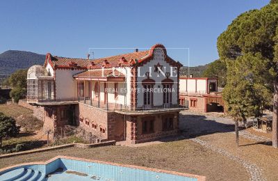 Historic Villa for sale Manresa, Catalonia, Image 2/30