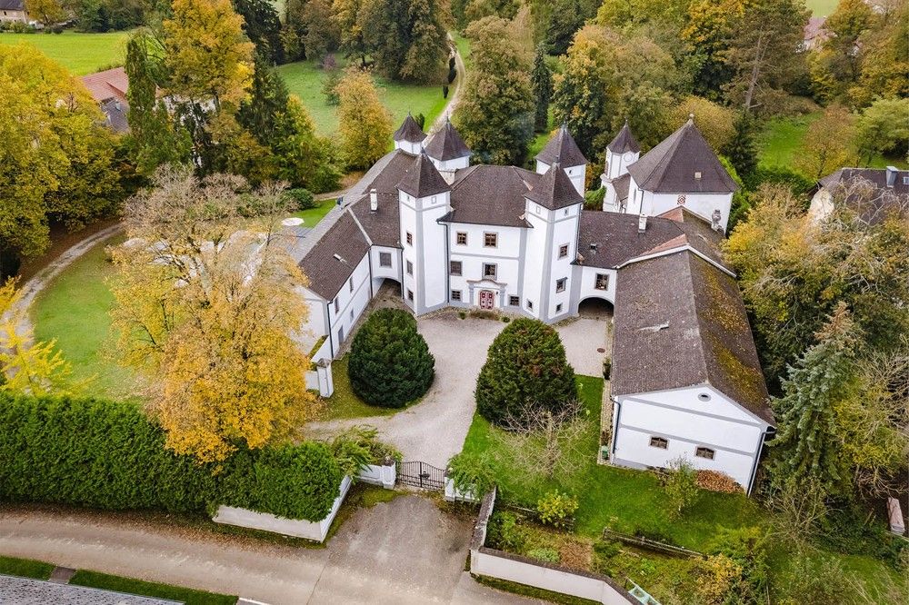 4693 Desselbrunn, Upper Austria for sale