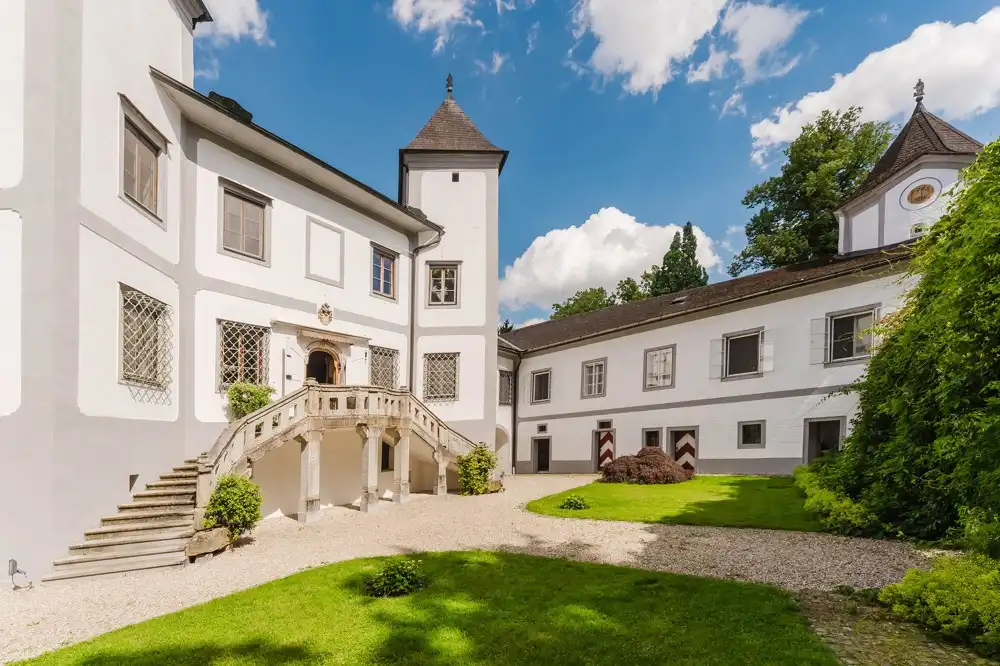 Photos Windern Castle - historic residence in Salzkammergut