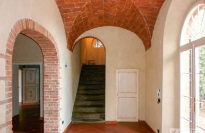 Country home for sale Rivalto, Tuscany, Entrance Hall