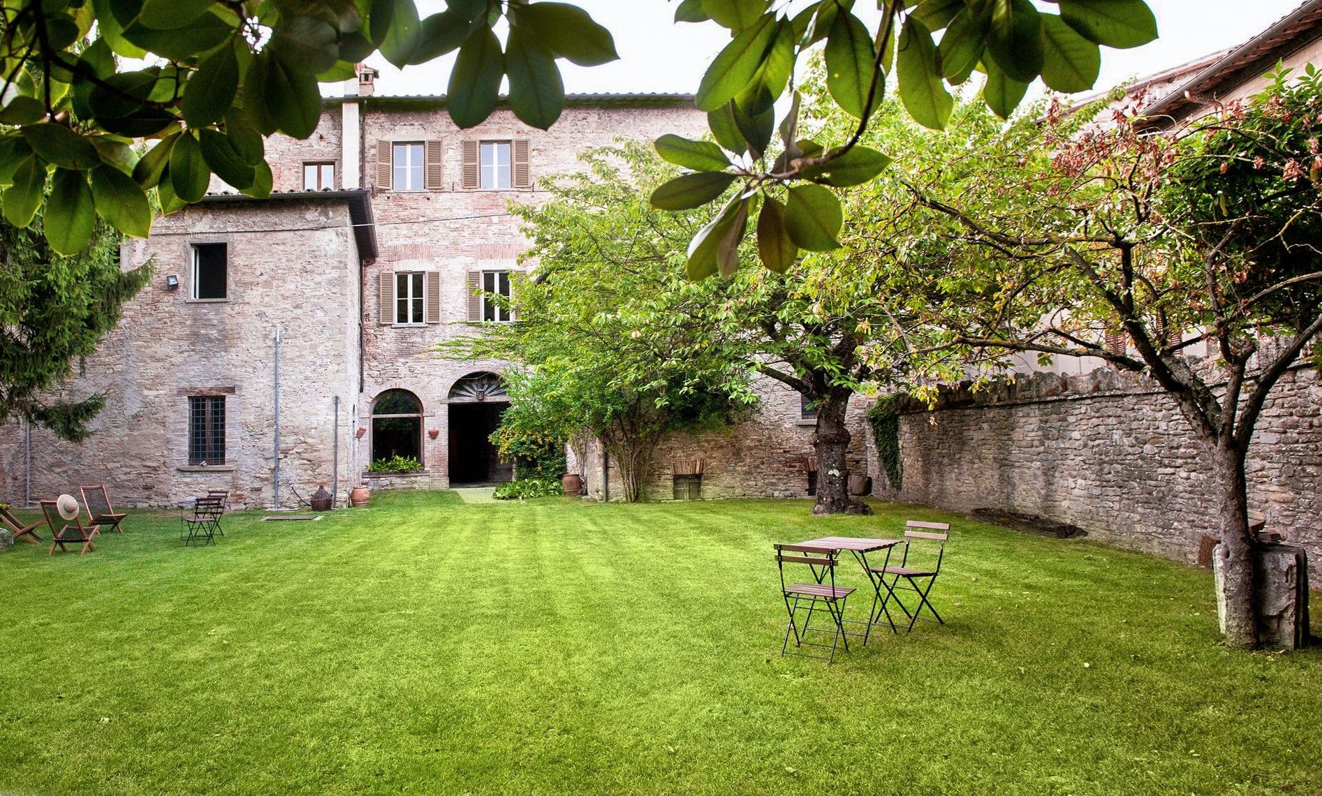 Photos Renaissance Jewel in the Heart of the Marche: Palazzo Merletti