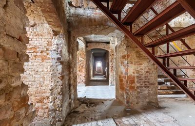 Castle for sale Komorowice, Wrocławska 27, Lower Silesia, Image 8/27