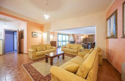 Historic property for sale Montecatini Terme, Tuscany, Image 10/20