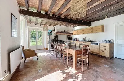 Historic property for sale Lourdes, Occitania, Image 13/27
