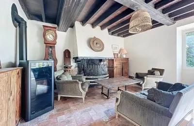 Historic property for sale Lourdes, Occitania, Image 12/27