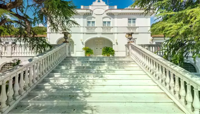 Villa Beatrice – Tuscan Marble Region, Between Apuan Alps and Coast