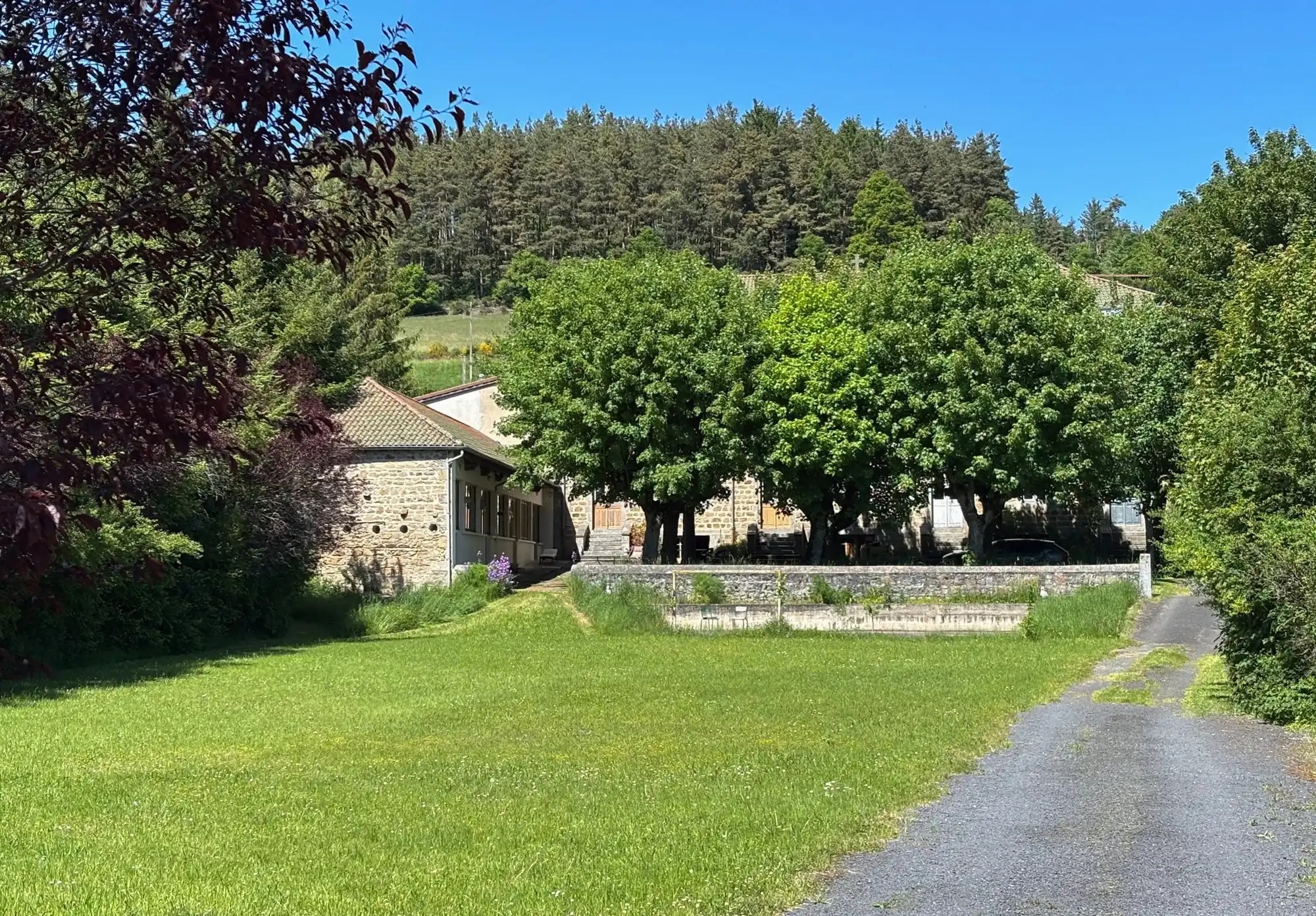 Photos Restored former monastery with gîte and grounds in the Auvergne