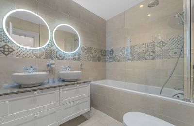 Castle for sale Trnová, okres Praha-západ, Bathroom