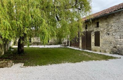 Historic villa for sale Beauvais-sur-Matha, rue de l eglise 12, New Aquitaine, Image 12/18