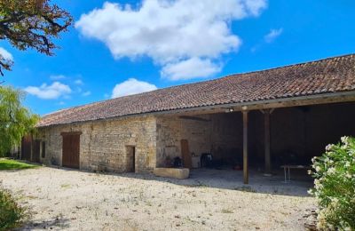Historic villa for sale Beauvais-sur-Matha, rue de l eglise 12, New Aquitaine, Image 13/18