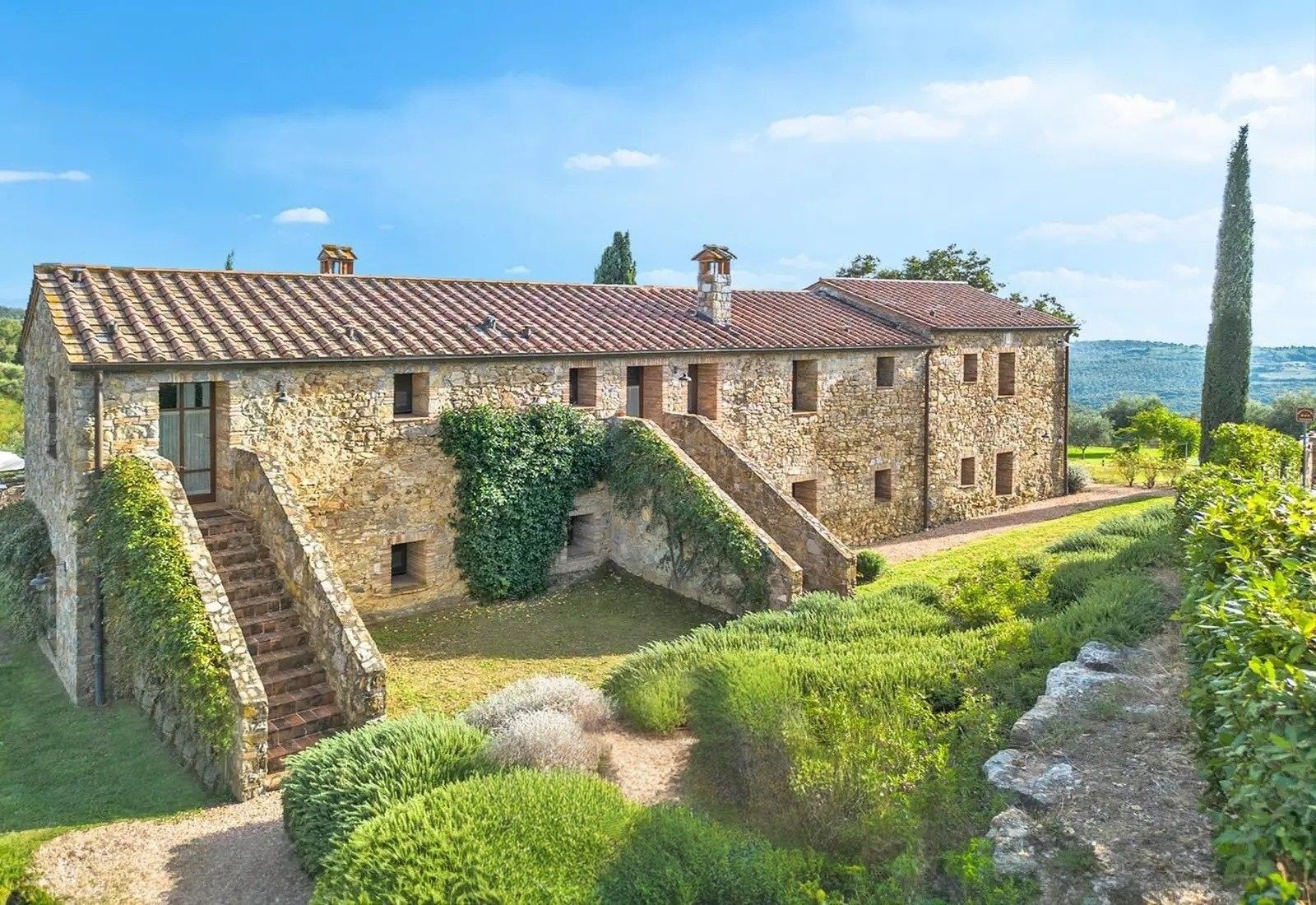 Photos Tuscan Hills Estate: Three-Residence Estate with Pool and Wellness in Maremma