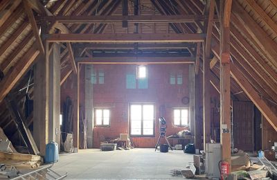 Castle for sale 84375 Kirchdorf am Inn, Hofmarkstraße 2, Bavaria, ausbaubarer Dachboden (ca. 200m², ca. 7 m hoch) (über Versorgungsschacht voll erschlossen)