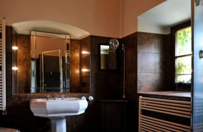 Castle for sale 84375 Kirchdorf am Inn, Hofmarkstraße 2, Bavaria, 1. Stock: Badezimmer (ungarischer Marmor, FBH)