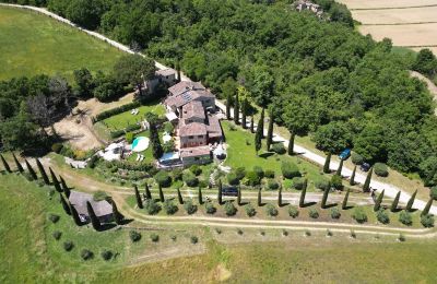 Country property for sale Anghiari, Tuscany, Image 3/41