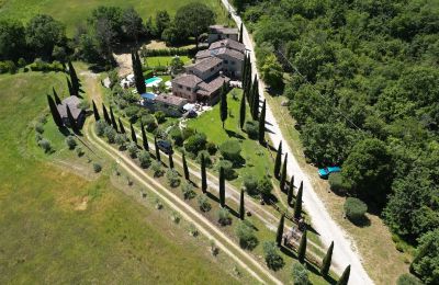 Country property for sale Anghiari, Tuscany, Image 1/41