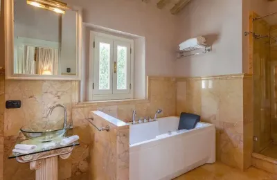 Historic villa for sale Monsummano Terme, Tuscany, Image 17/40