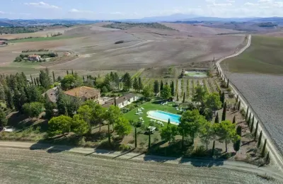 Country property for sale Monteroni d'Arbia, Tuscany, Image 2/39