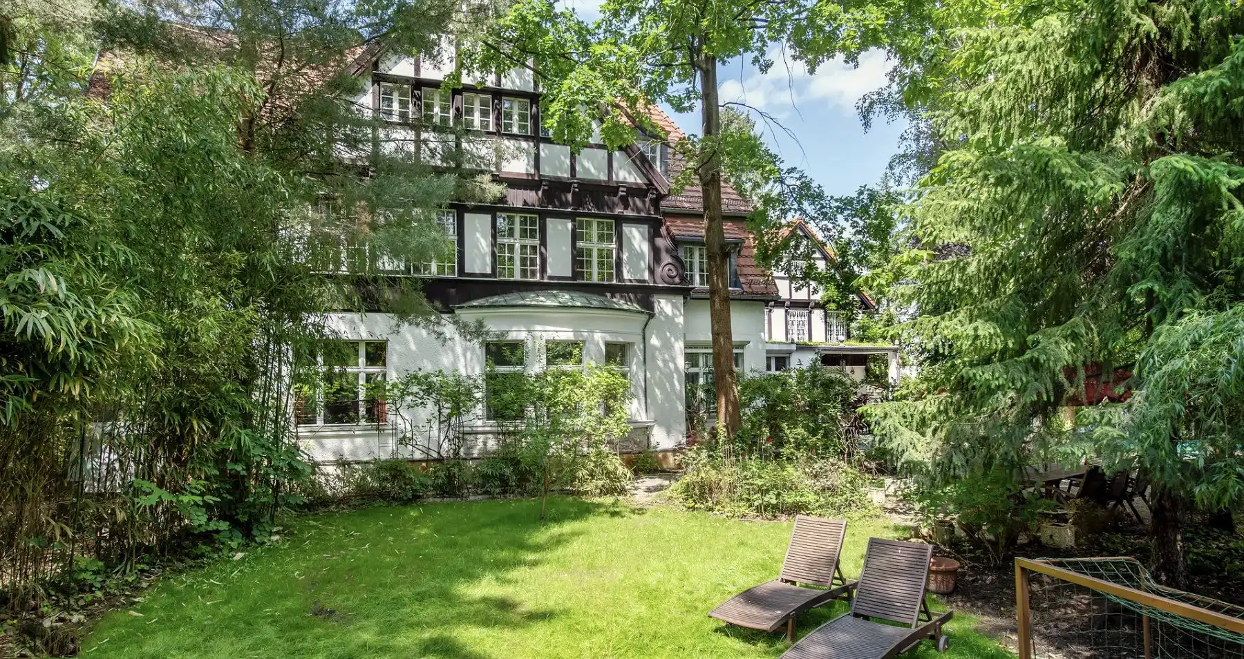 Photos Timber-Framed Villa with Garden in Berlin Grunewald