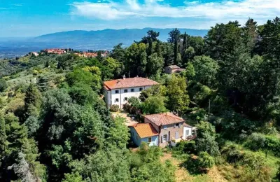 Historic villa for sale Moncioni, Tuscany, Image 2/26