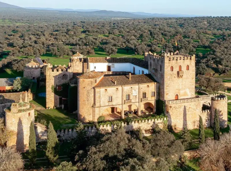 Medieval castle for sale San Vicente de Alcántara, Extremadura, 1