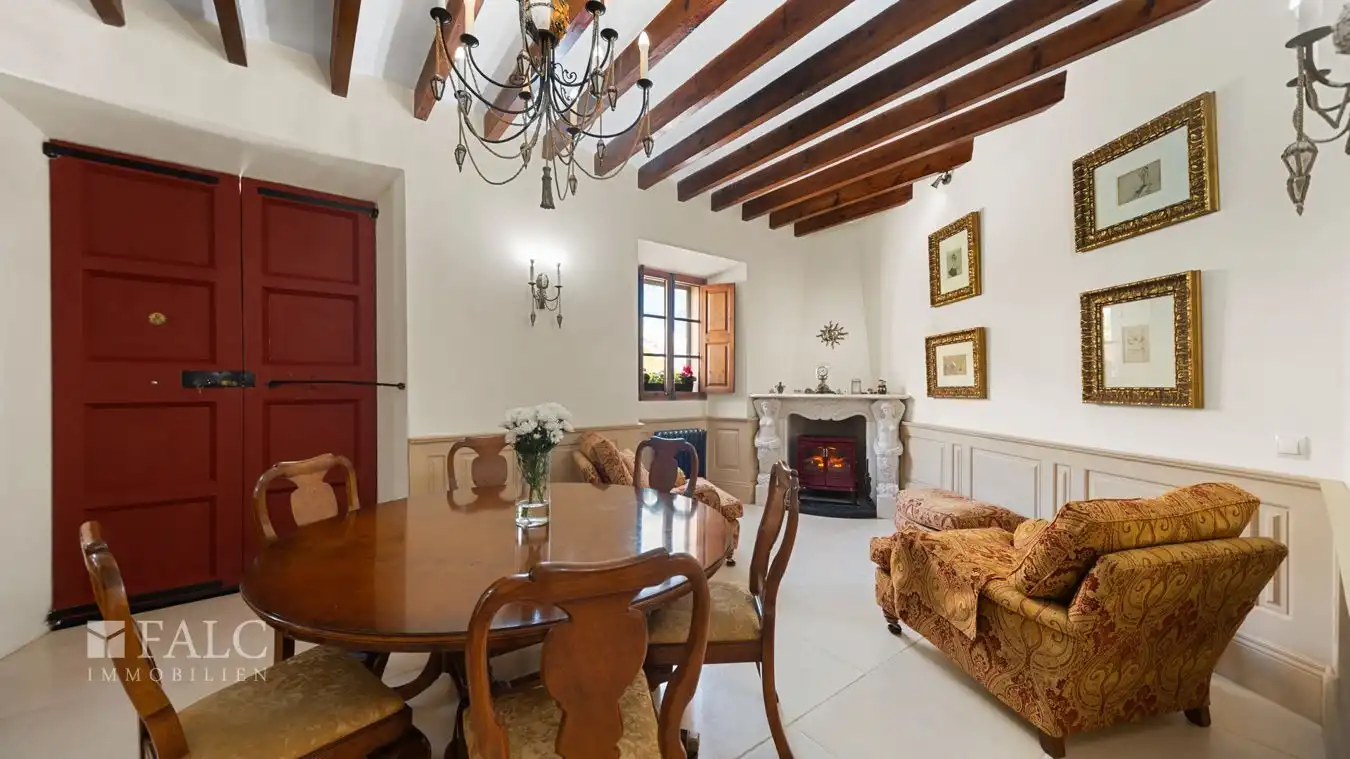 Photos Geräumiges, renoviertes Herrenhaus im Herzen von Calvià