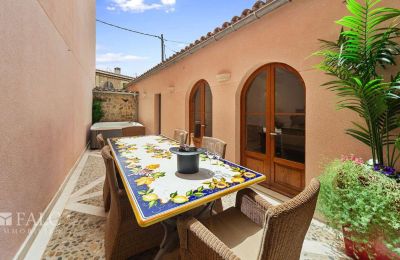 Town house for sale Calvià, Balearic Islands, Courtyard