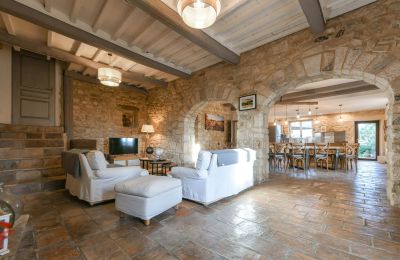 Historic property for sale Uzès, Occitania, Image 15/34