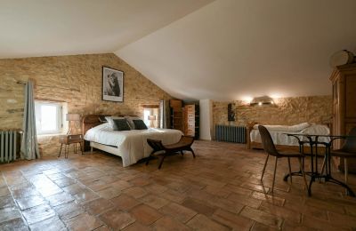 Historic property for sale Uzès, Occitania, Image 23/34