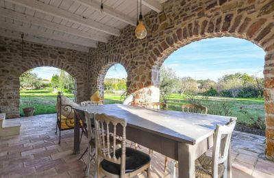Historic property for sale Uzès, Occitania, Image 19/34