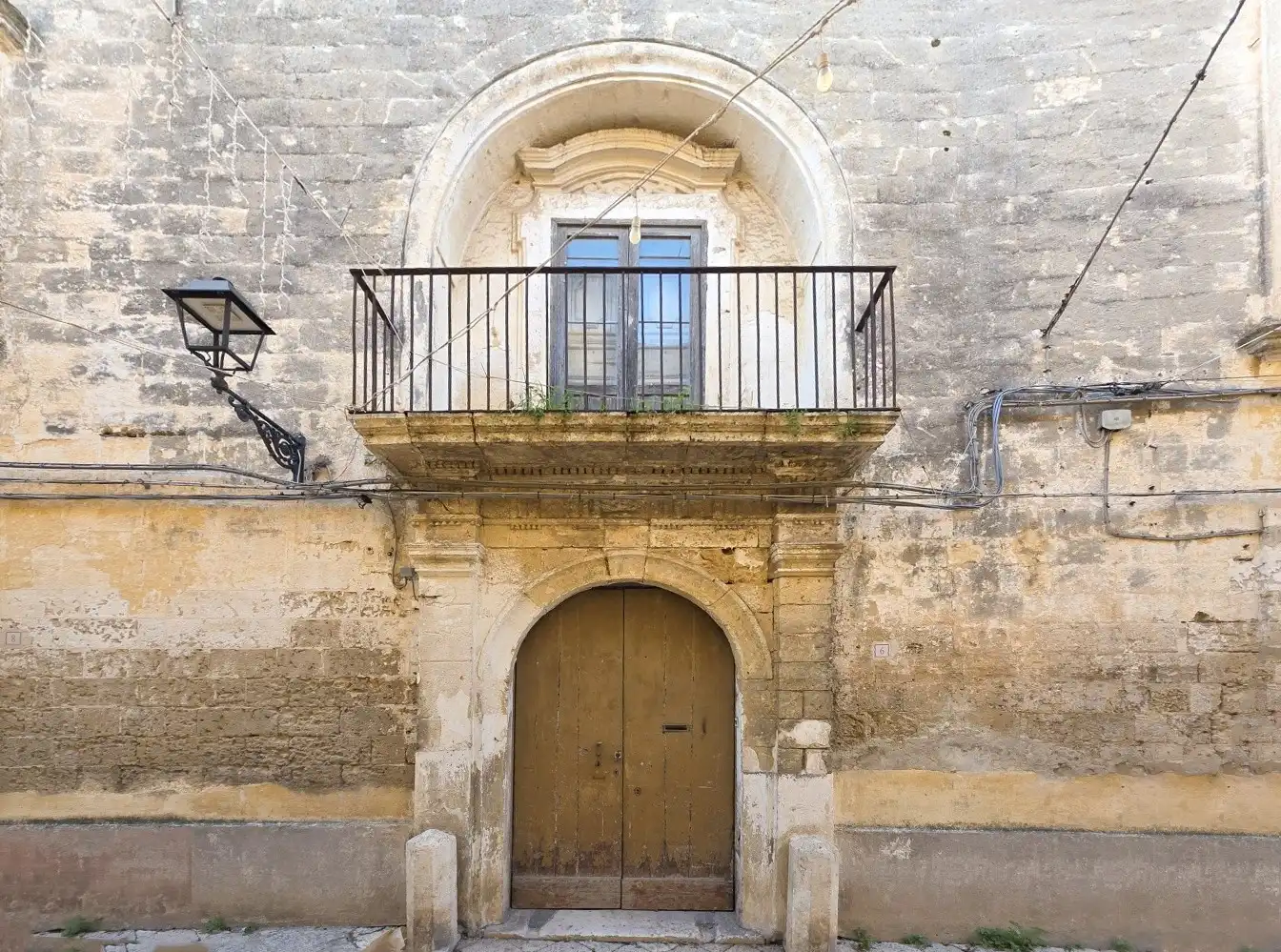 Photos Townhouse in the historic centre of Francavilla Fontana
