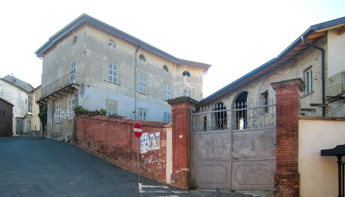 Urban palace for sale Alice Bel Colle, Piedmont