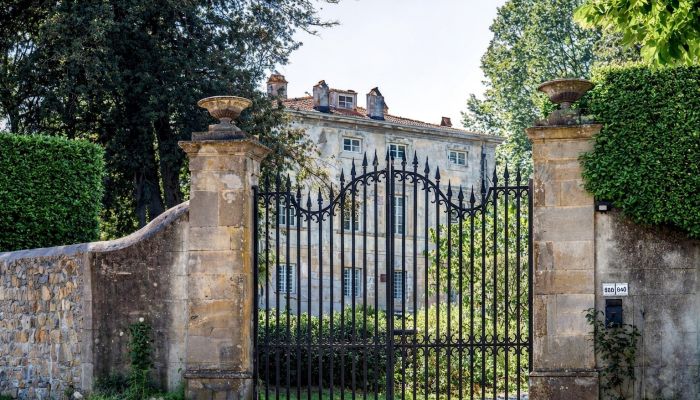 Historic villa for sale Capannori, Tuscany