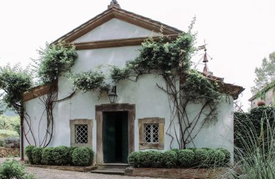Historic villa for sale Capannori, Tuscany, Chapel