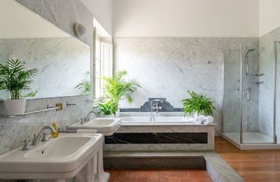 Historic villa for sale Capannori, Tuscany, Image 13/24