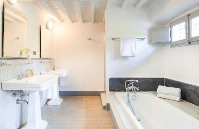 Historic villa for sale Capannori, Tuscany, Image 16/24